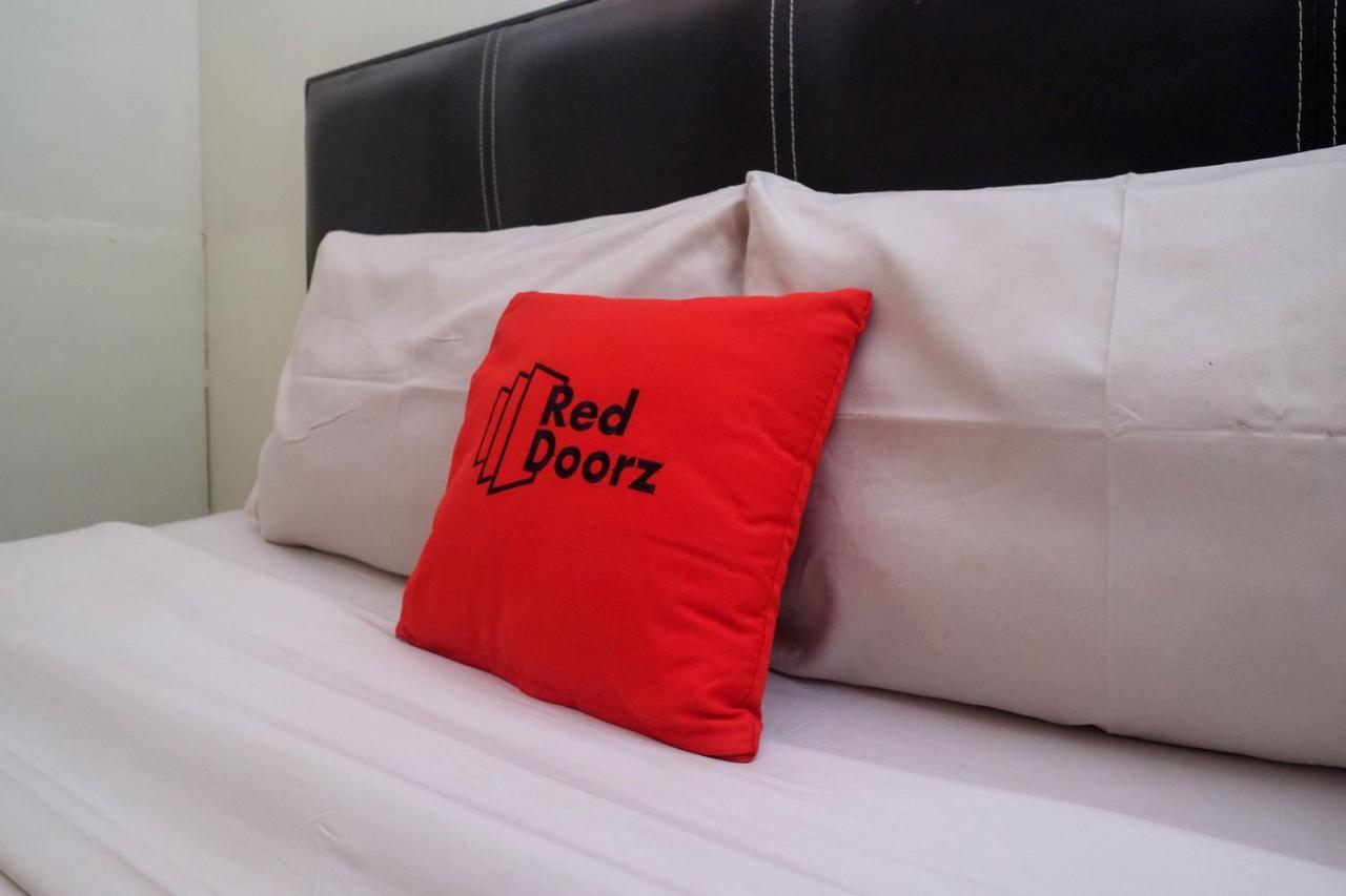 Reddoorz Near Lotte Mart Maguwoharjo Yogyakarta Hotel Exterior photo