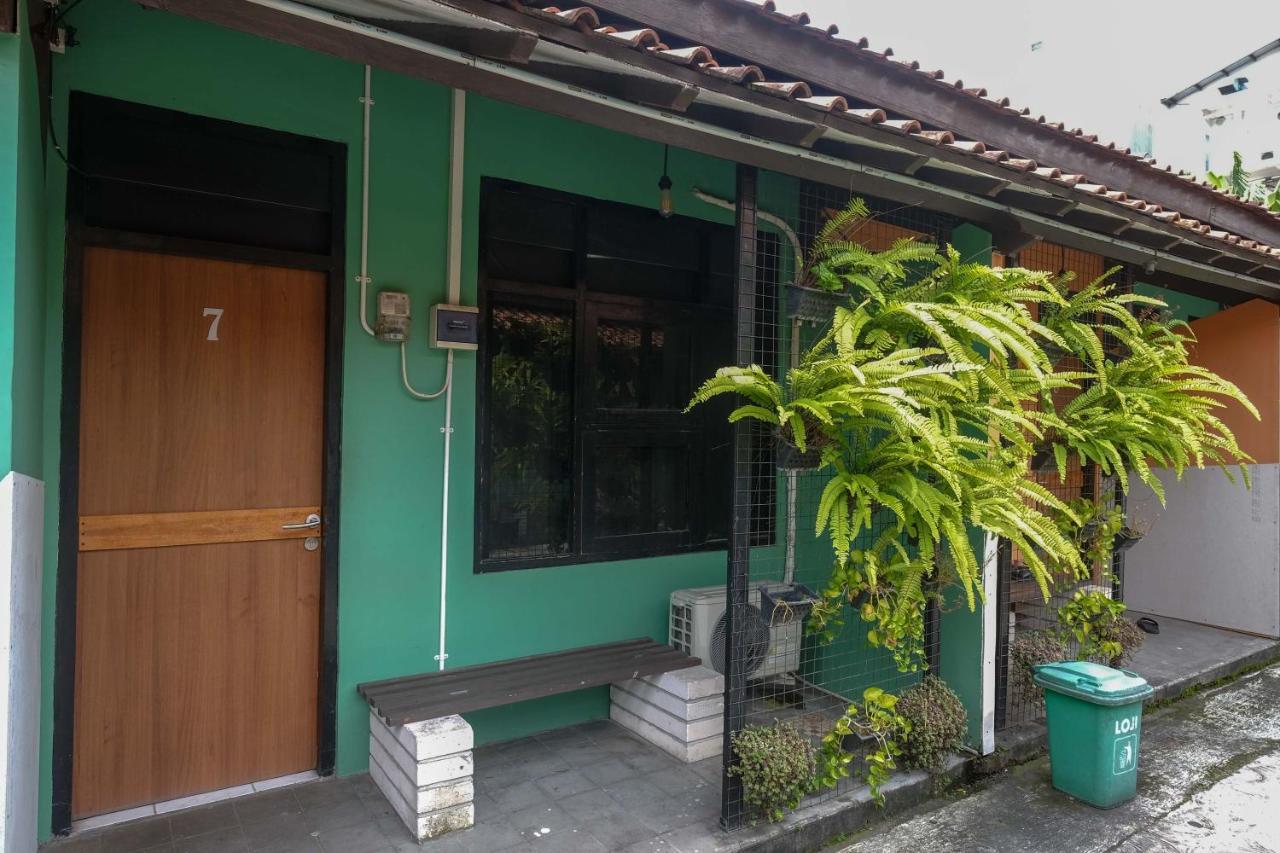 Reddoorz Near Lotte Mart Maguwoharjo Yogyakarta Hotel Exterior photo